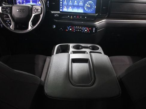 Used 2024 Chevrolet Silverado 1500 RST w/ Z71 Off-Road Package AWD/4WD image 32
