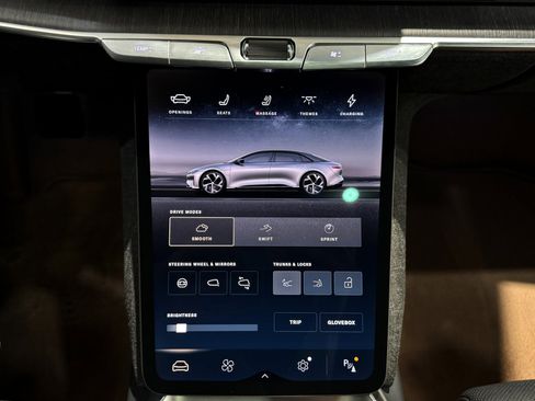 Used 2022 Lucid Air Grand Touring image 49