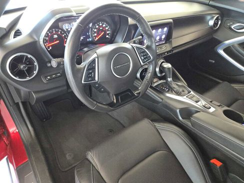 Certified 2024 Chevrolet Camaro LT image 25