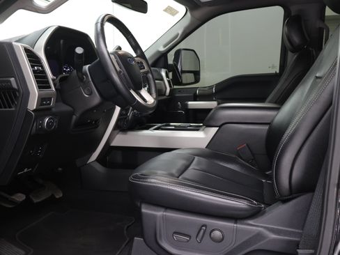 Used 2021 Ford F350 Lariat AWD/4WD image 8