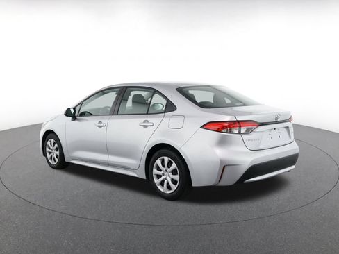 Used 2025 Toyota Corolla LE FWD image 7