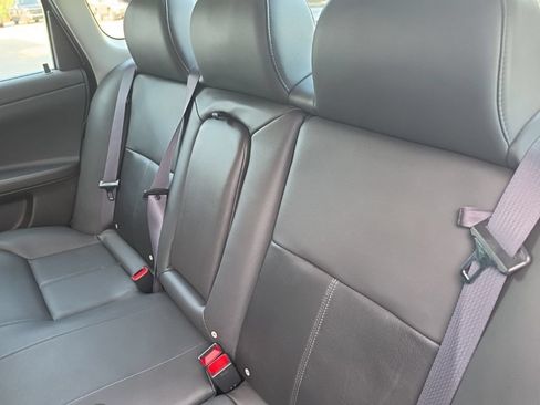 Used 2011 Chevrolet Impala LT w/ Luxury Edition Package FWD image 22