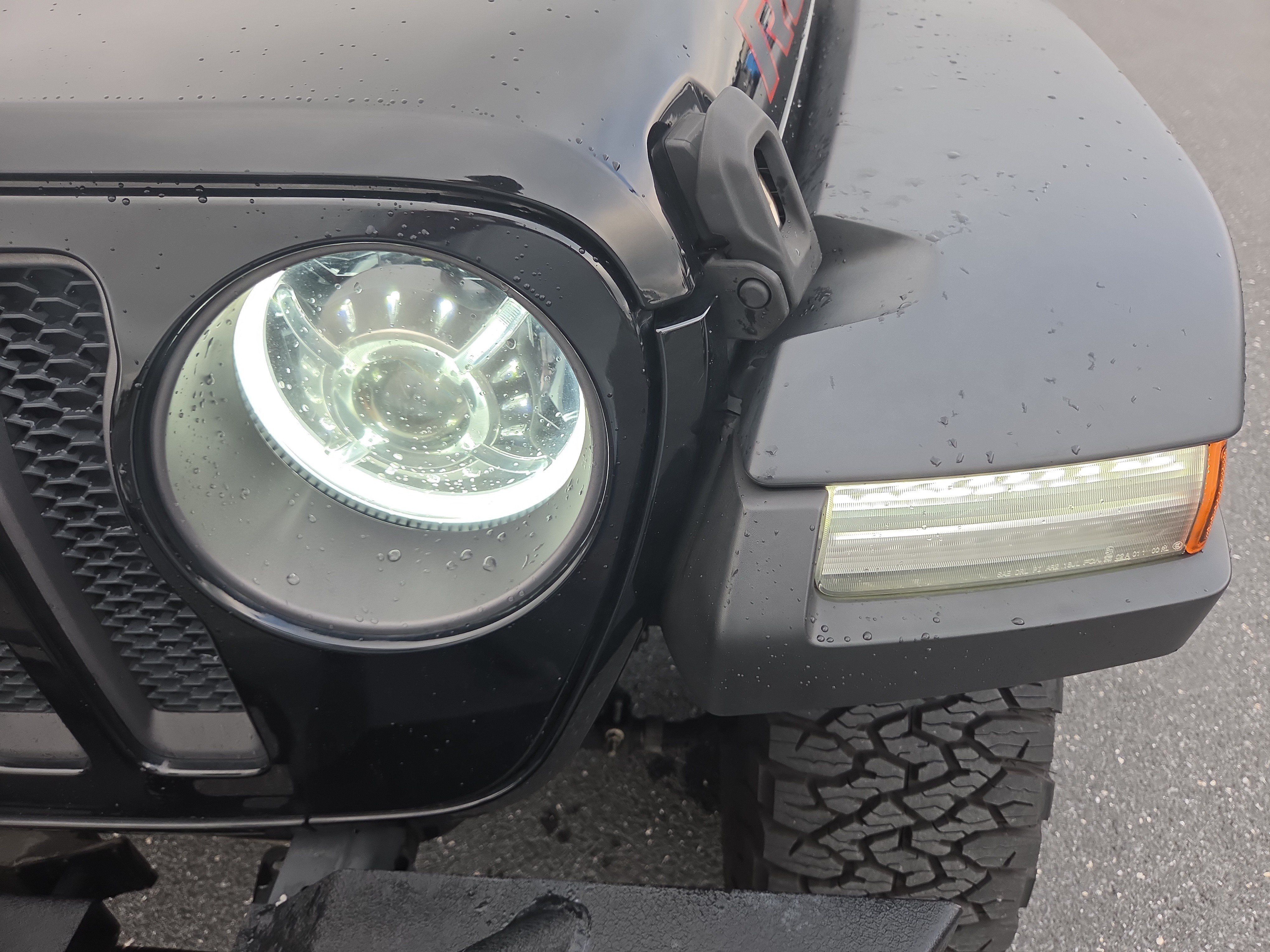 Used 2021 Jeep Wrangler Unlimited Rubicon w/ LED Lighting Group AWD/4WD image 21