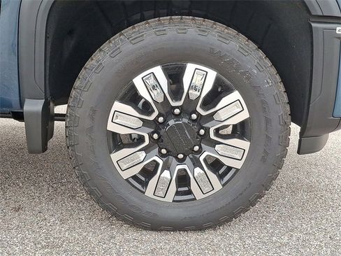 New 2026 GMC Sierra 2500 Denali w/ Denali Reserve Package image 5