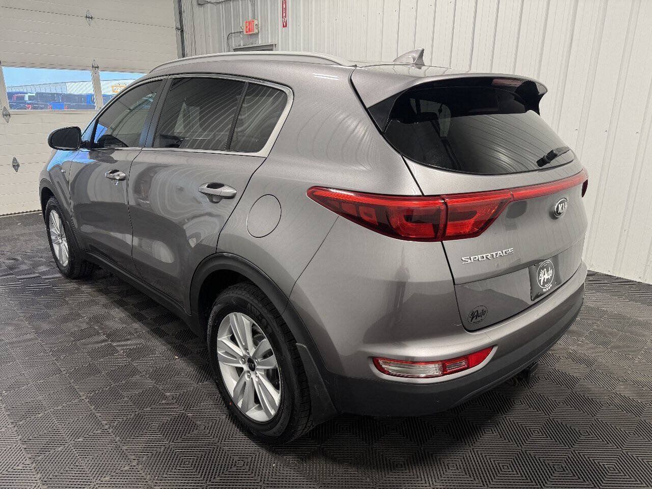 Used 2017 Kia Sportage LX w/ LX Popular Package AWD/4WD image 4