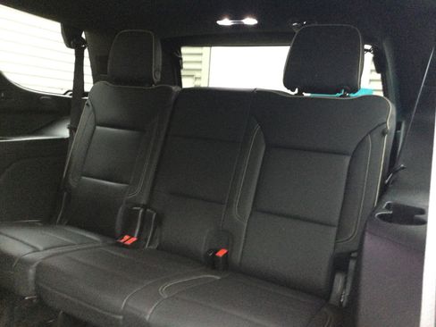 Used 2021 Chevrolet Tahoe Premier w/ Premium Package image 7