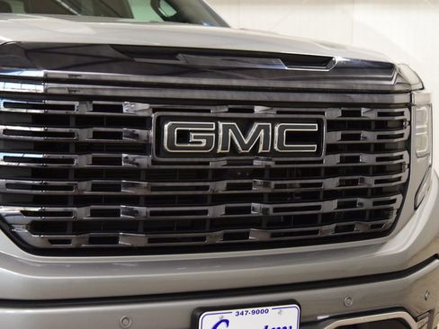 Used 2024 GMC Sierra 1500 Denali Ultimate image 11