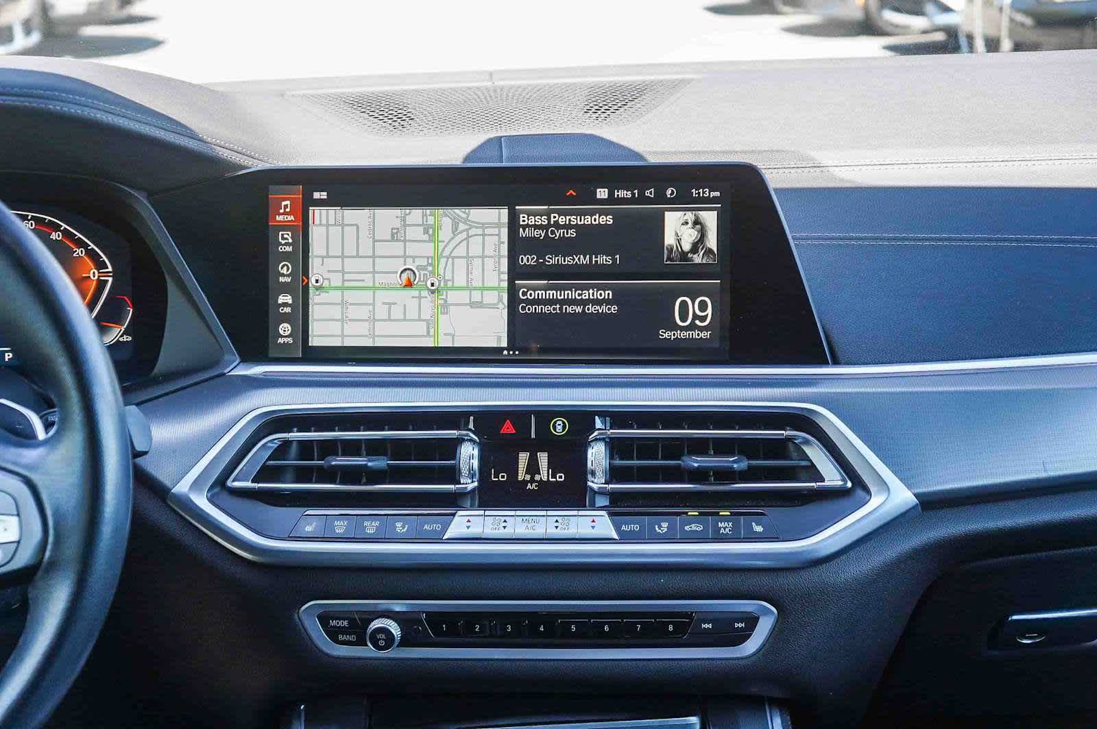 Used 2023 BMW X5 xDrive40i w/ Parking Assistance Package AWD/4WD image 13