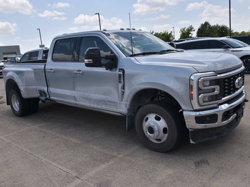 Used 2024 Ford F350 Lariat w/ Lariat Ultimate Package AWD/4WD image 4