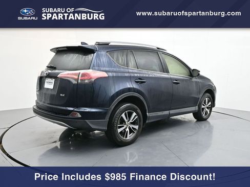 Used 2018 Toyota RAV4 XLE image 7