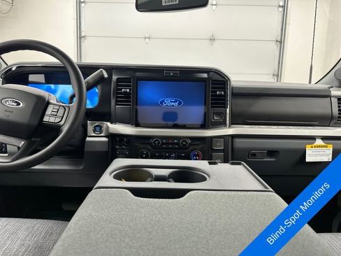 New 2026 Ford F250 XLT w/ XLT Premium Package AWD/4WD image 15