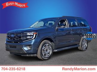 Used 2025 Ford Expedition Active video 1