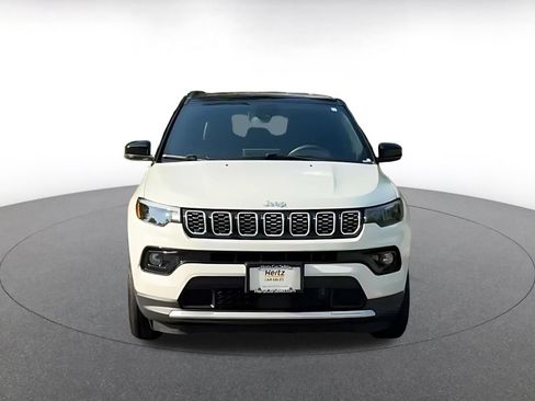 Used 2025 Jeep Compass Limited AWD/4WD image 4