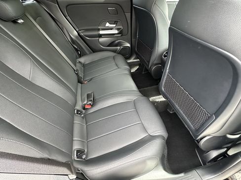 Certified 2025 Mercedes-Benz GLA 250 image 17