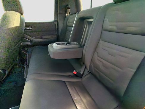 Used 2022 Nissan Frontier PRO-4X w/ Technology Package image 19