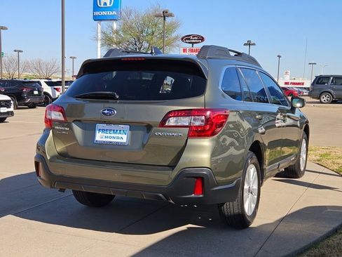 Used 2019 Subaru Outback 2.5i Premium image 4