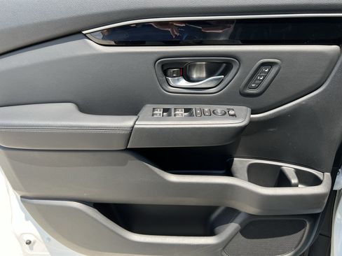 Used 2025 Honda Pilot EX-L image 14