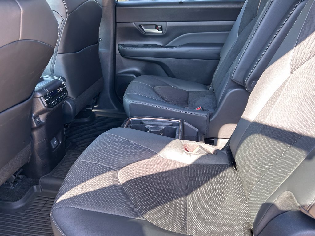 Certified 2025 Toyota Grand Highlander AWD Hybrid image 18
