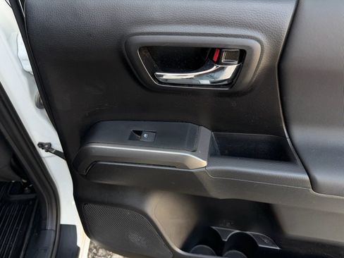 Used 2023 Toyota Tacoma TRD Sport w/ Advanced Technology Package image 25