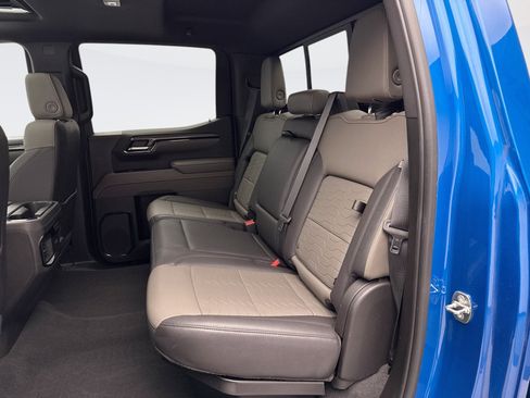 Used 2022 Chevrolet Silverado 1500 ZR2 w/ Technology Package image 21