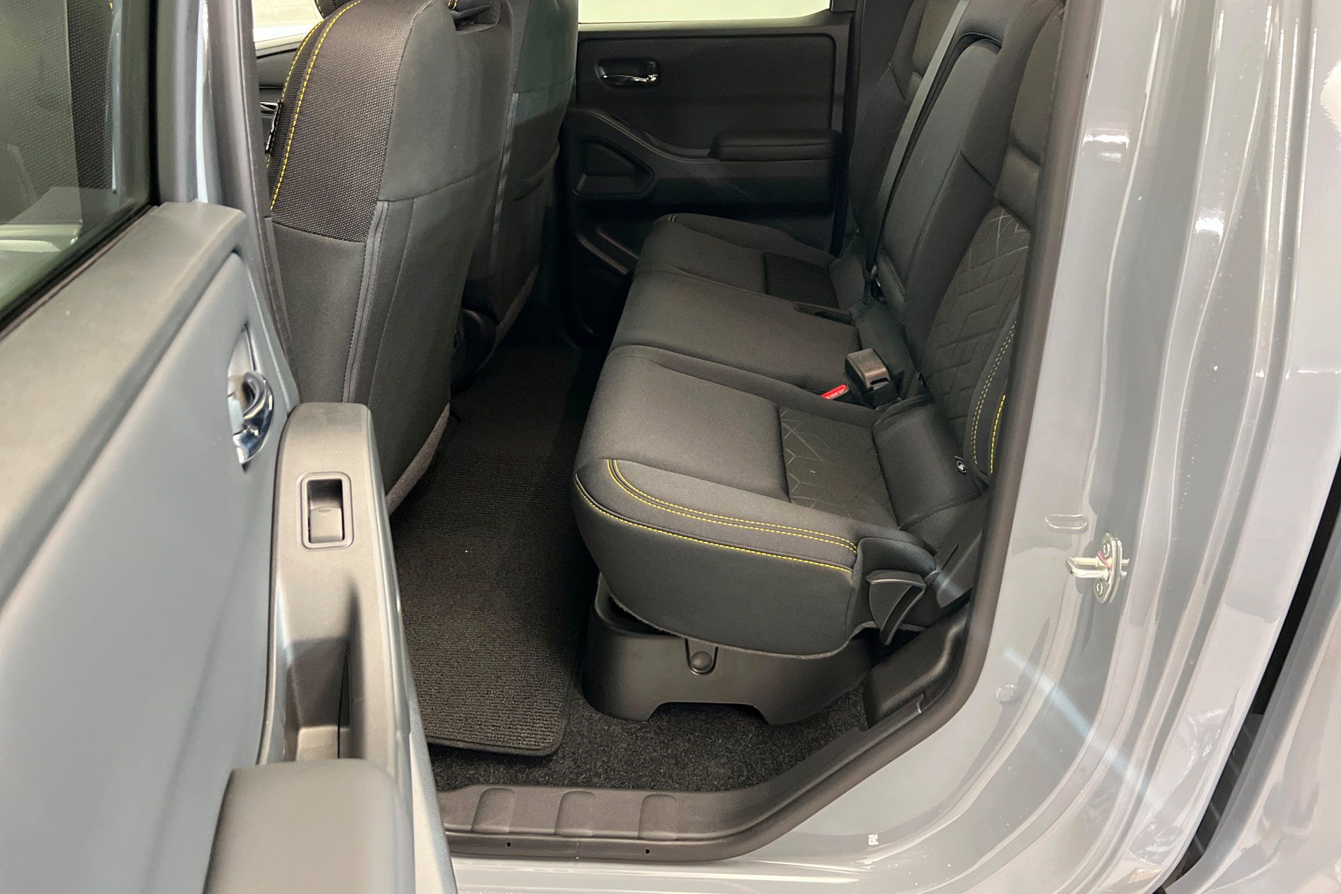 New 2027 Nissan Frontier SV w/ SV Convenience Package AWD/4WD image 21