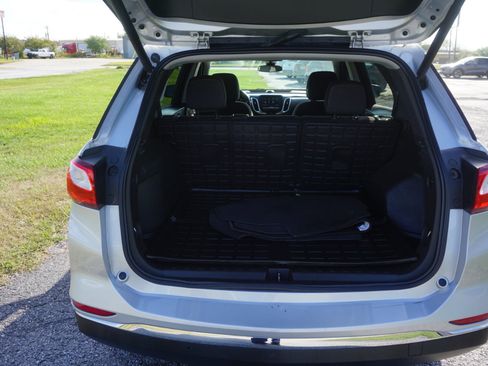 Used 2021 Chevrolet Equinox LT image 20