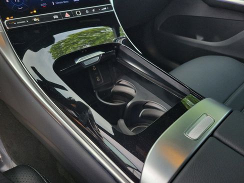 Used 2026 Mercedes-Benz GLC 300 4MATIC image 25