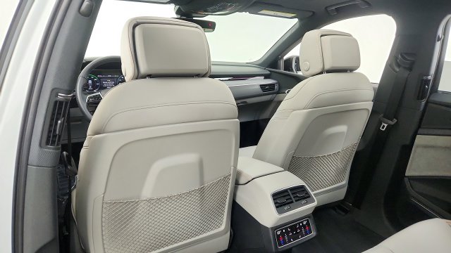 Used 2024 Audi Q8 e-tron Prestige AWD/4WD image 44
