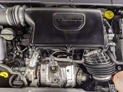 Certified 2025 Jeep Compass Limited image 32