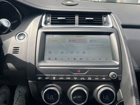 Used 2019 Jaguar E-PACE S AWD/4WD image 9