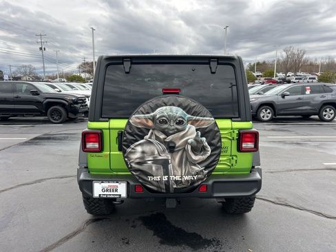 Used 2025 Jeep Wrangler Sport image 19