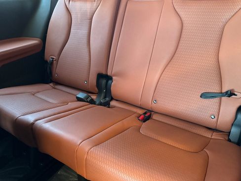 New 2026 Kia Carnival SX Prestige image 16