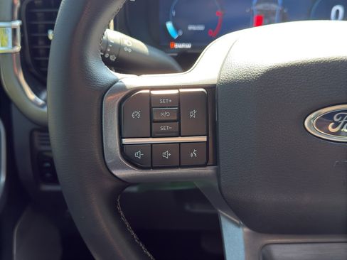 Used 2026 Ford F250 Lariat w/ Black Appearance Package AWD/4WD image 14