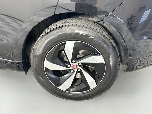 Used 2021 Jaguar F-PACE S image 31