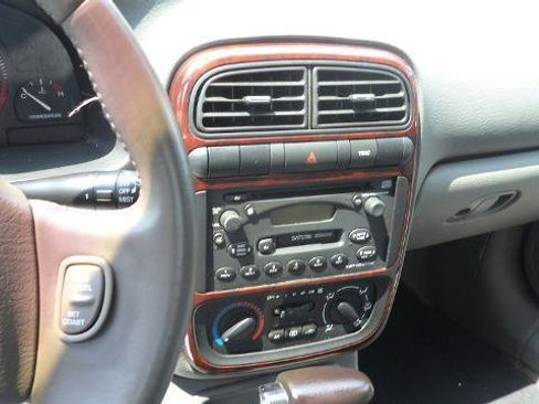 Used 2002 Saturn L-Series L300 w/ Audio Pkg 1 image 15