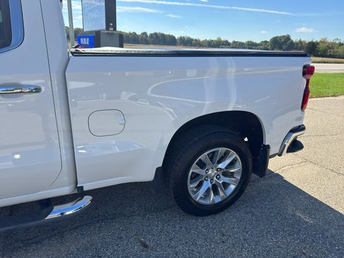 Used 2019 Chevrolet Silverado 1500 LTZ w/ LTZ Premium Package image 10