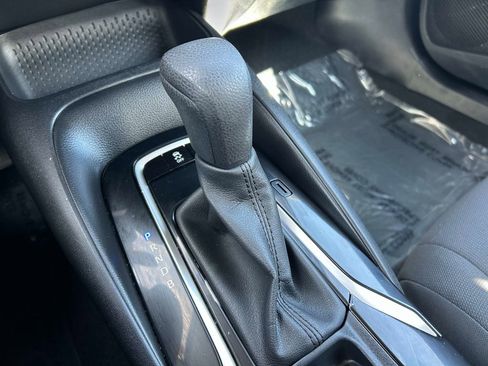 Used 2020 Toyota Corolla LE image 31