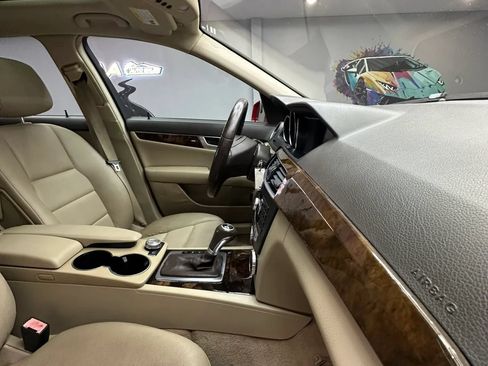 Used 2014 Mercedes-Benz C 250 Sedan image 31