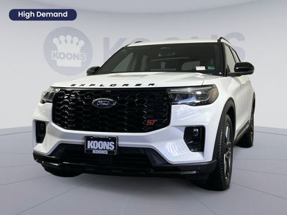 Used 2025 Ford Explorer ST