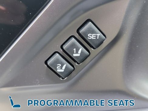 Used 2025 Subaru Outback Limited image 28