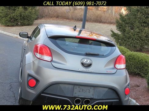 Used 2015 Hyundai Veloster Turbo image 16