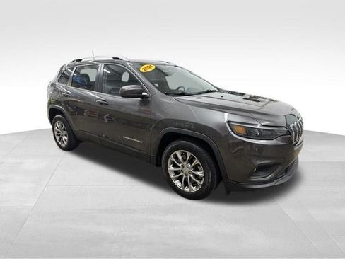 Used 2021 Jeep Cherokee Latitude Lux FWD image 3