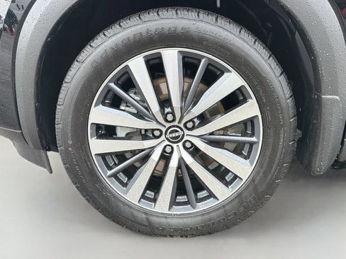 Used 2022 Nissan Pathfinder Platinum w/ Cargo Package FWD image 44