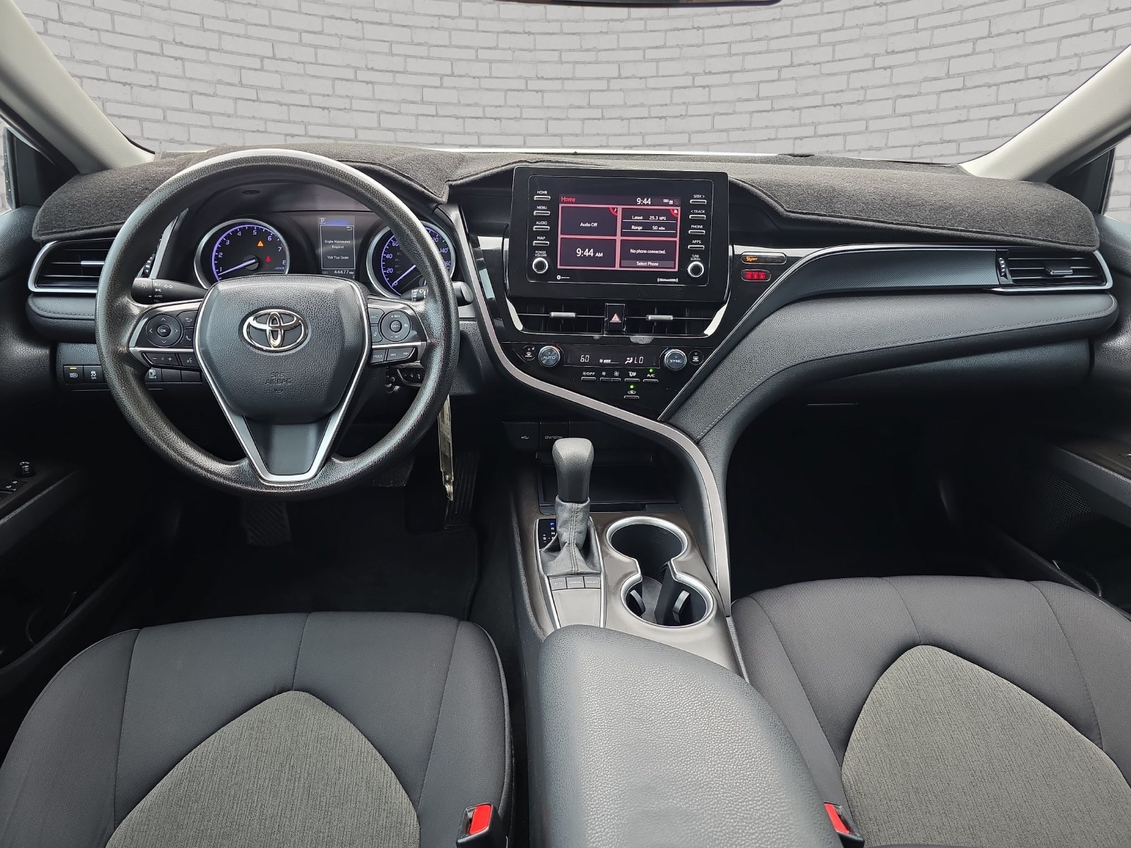 Used 2022 Toyota Camry LE w/ Carpet Mat Package (TMS) FWD image 10