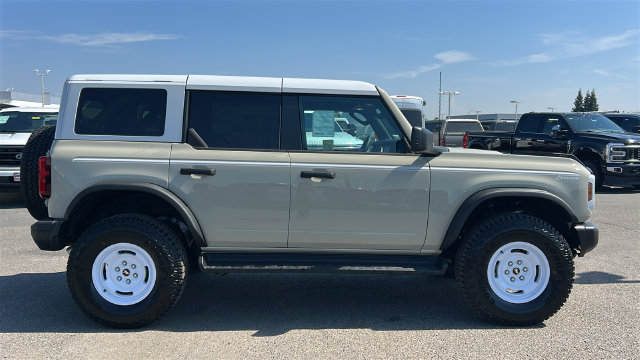 New 2026 Ford Bronco Heritage Edition AWD/4WD image 2