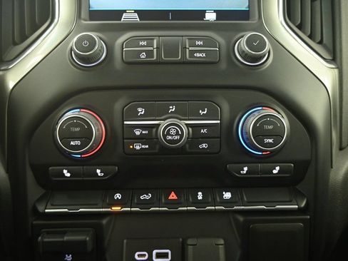 Used 2022 Chevrolet Silverado 1500 LT w/ Bed Protection Package AWD/4WD image 29
