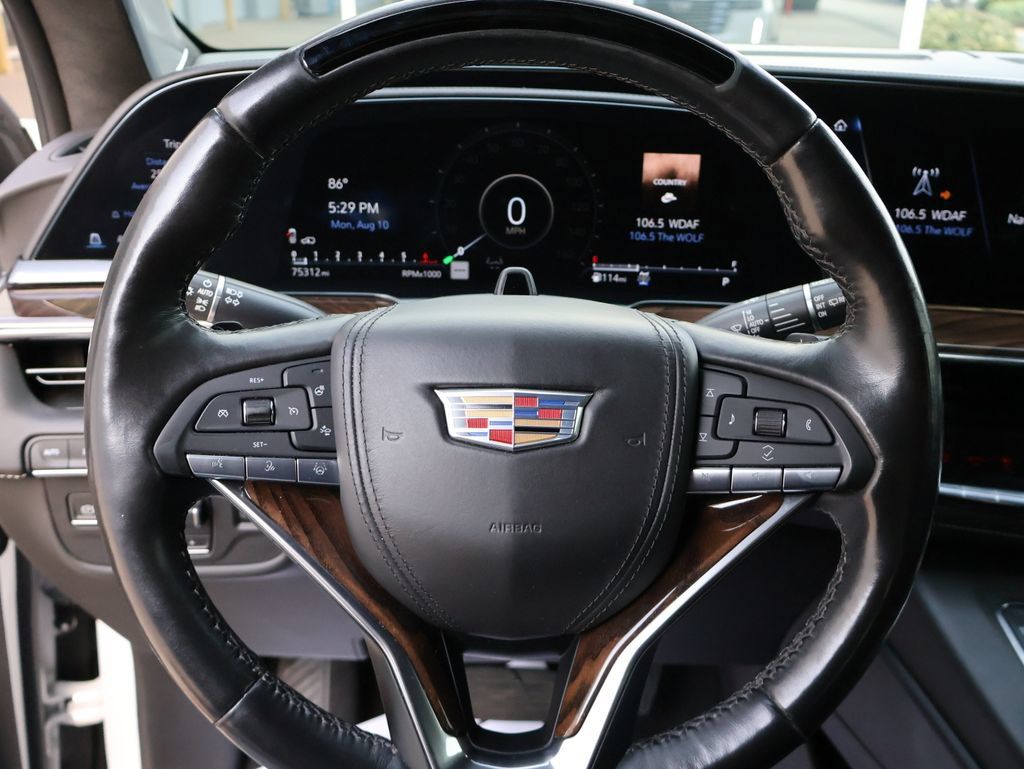 Used 2021 Cadillac Escalade Premium Luxury Platinum w/ Heavy-Duty Trailer Package AWD/4WD image 33
