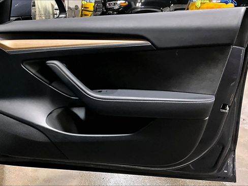 Used 2022 Tesla Model 3 Long Range image 22