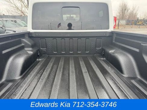 Used 2021 Jeep Gladiator Overland image 12