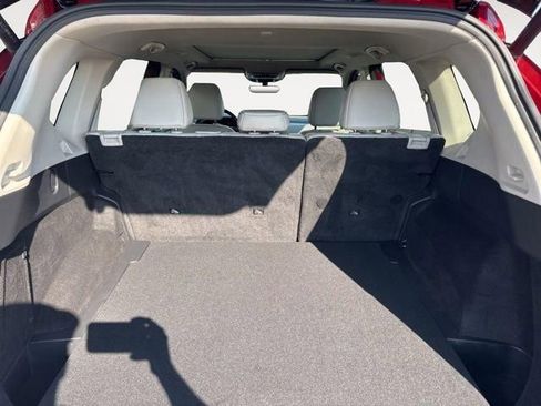 Used 2023 Nissan Rogue SV w/ SV Premium B Package image 11